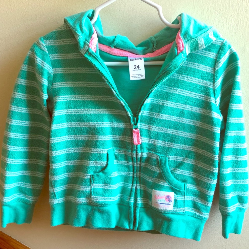 Hooded zip up sweatshirt with pockets
